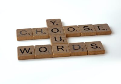 Fluent in Love: Learning the Language of Encouraging Words in Dating